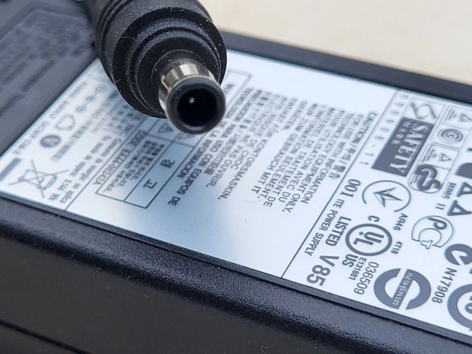 Incarcator laptop Samsung 19V 3,16A 60W mufa cu pin