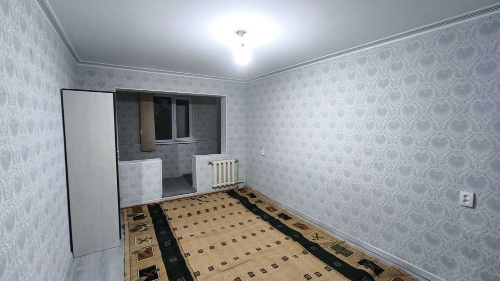 Продаётся 2-комнатная квартира 103-серии в 16 мкр. Этаж: 4 из 5.