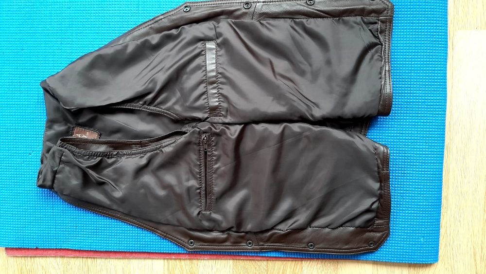 Vesta piele naturala, noua cu eticheta, maro, marime 50, barbateasca