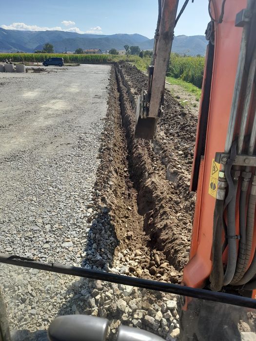 Închirieri utilaje – Transport basculabil – Amenajări exterioare