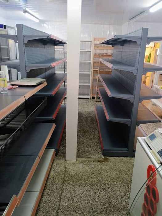 Нови стелажи за магазин супермаркет