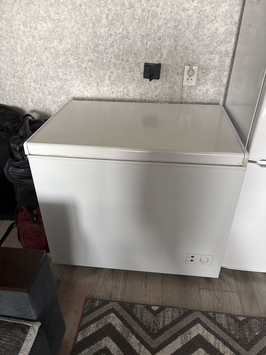 Продам морозильную камеру