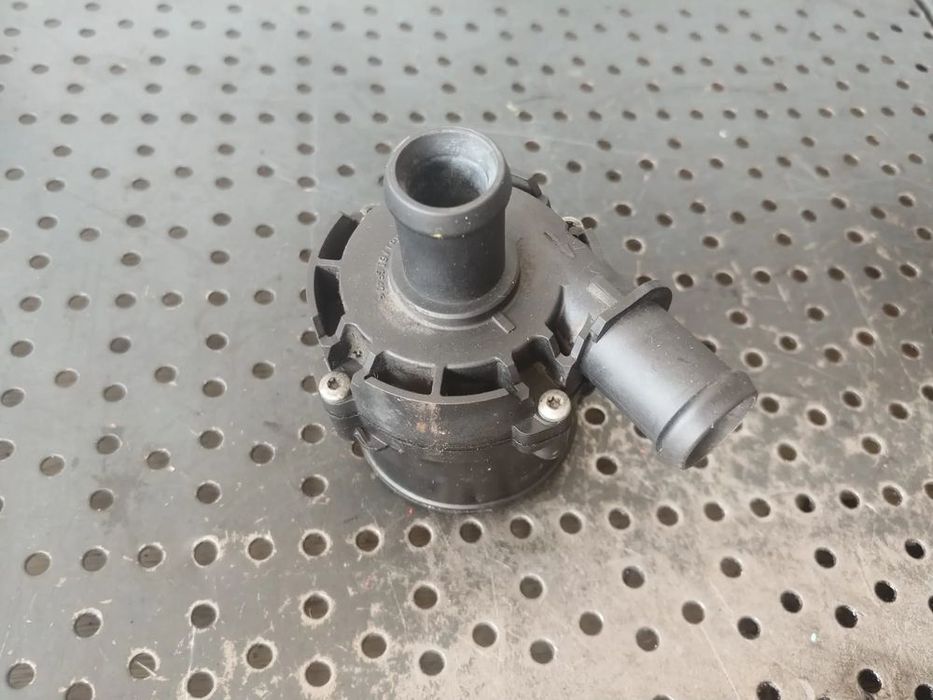 pompa auxiliara apa  2.2 jtd  55268532  alfa romeo giulia 0392023234  51975685