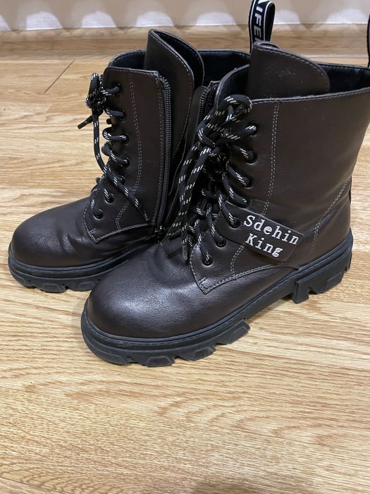 Продам ботинки демисезонные