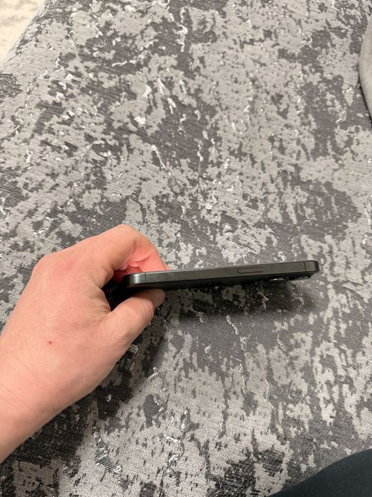 Продам IPHONE 15 pro