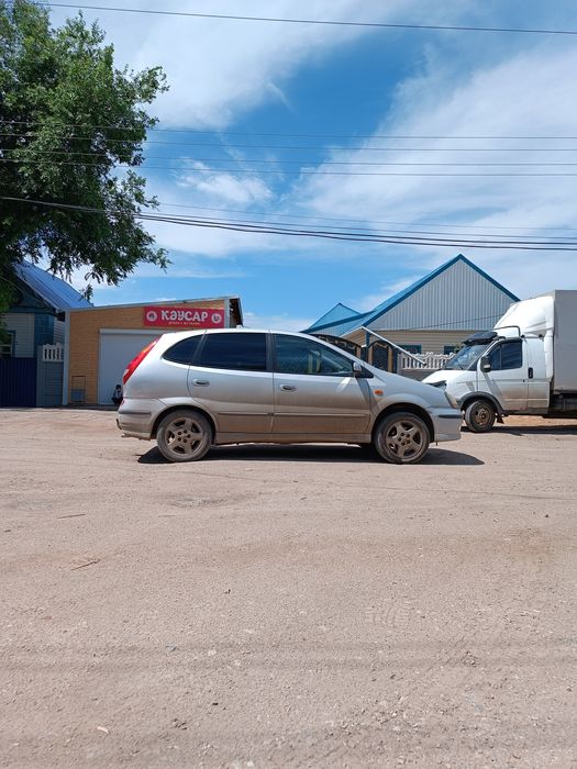 Продам Ниссан примера Тино