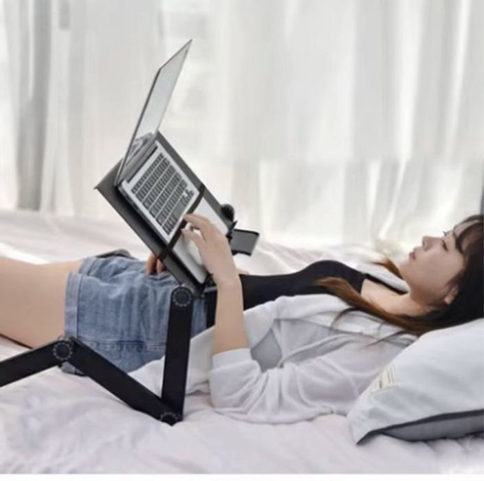 Стол для ноутбука очень удобный лежа сидя