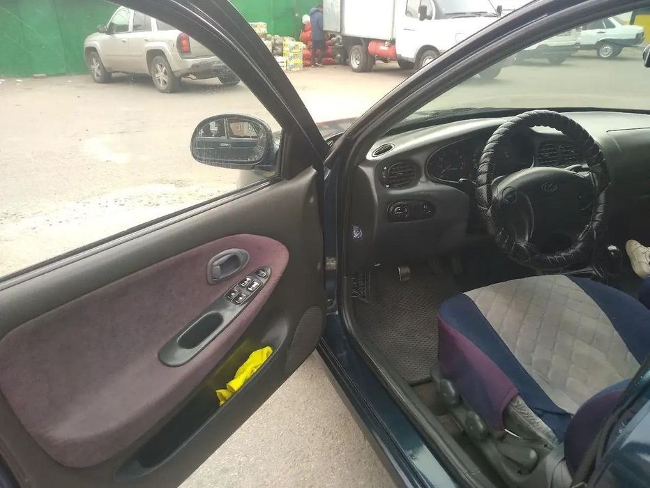 Продам Hyundai Elantra 1995год