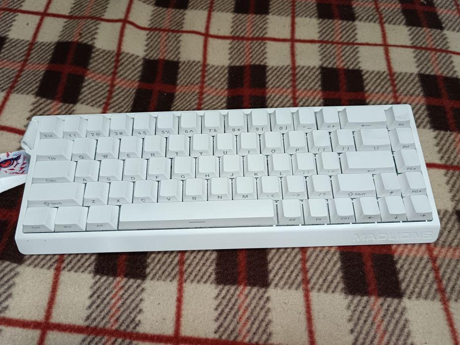 Продам  игровую клавиатуру