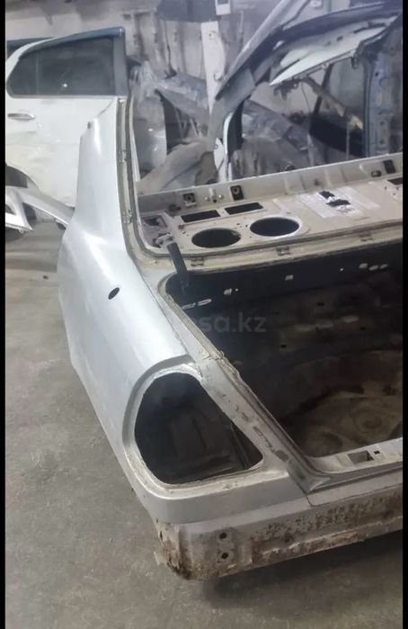 Крыло задние мерседес С 180