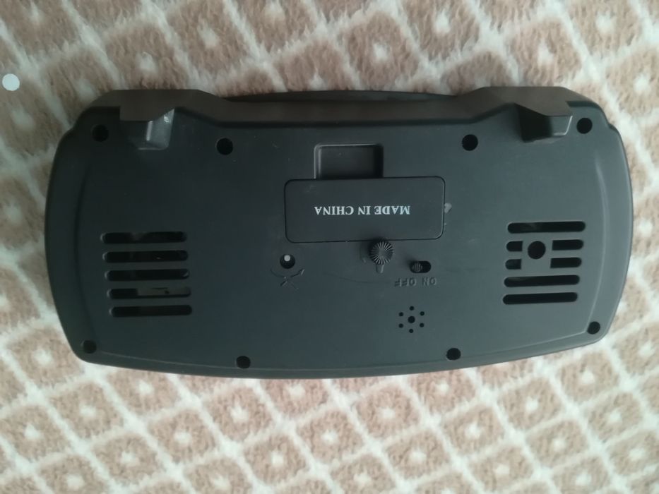 Ceas cu termometru și higrometru