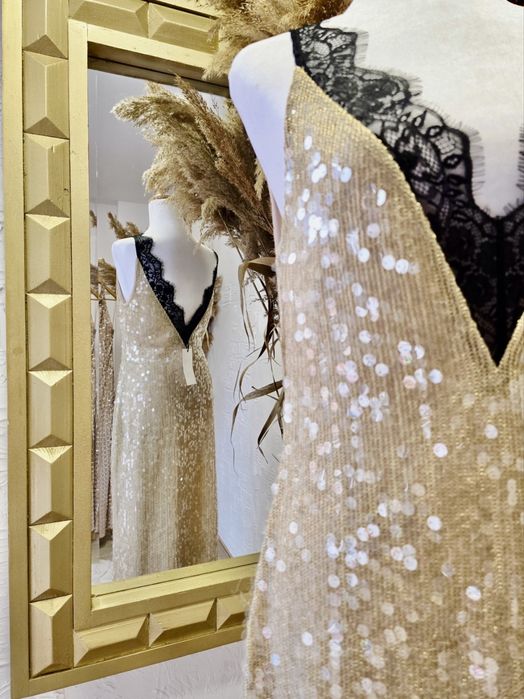 ZARA луксозни официални нови рокли