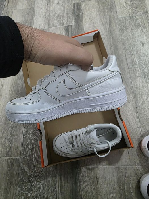 Adidasi Nike Air force 1 uzați