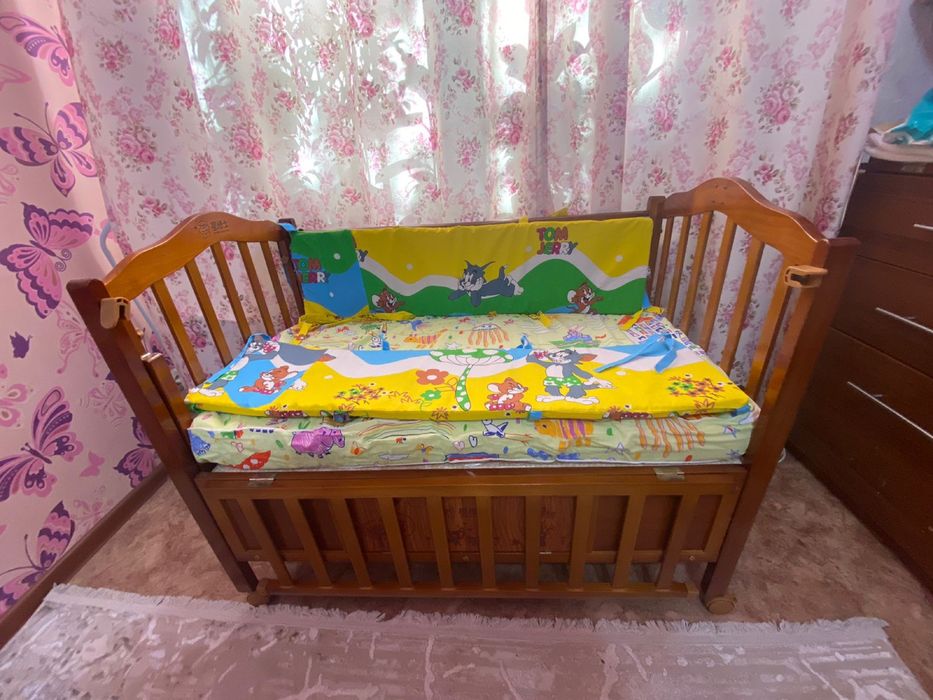 Детская кроватка-манежка