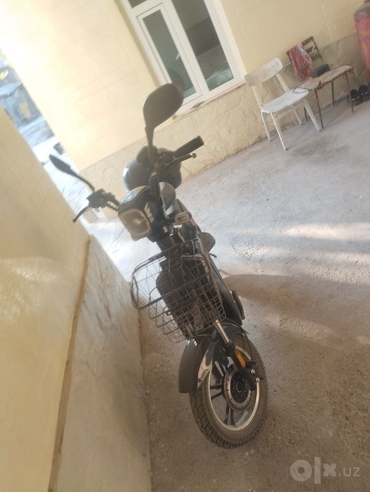 Sukuter sotildi narxi 200 y.e
