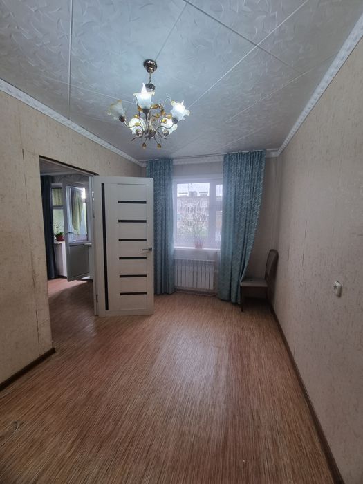 Продам квартиру 2-х ком. 4 этаж