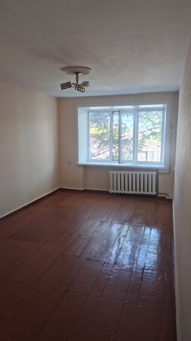 Продам квартиру в 4 микрорайоне, дом 10