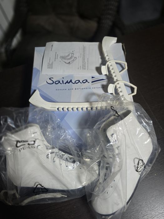 Продам коньки женские 38р