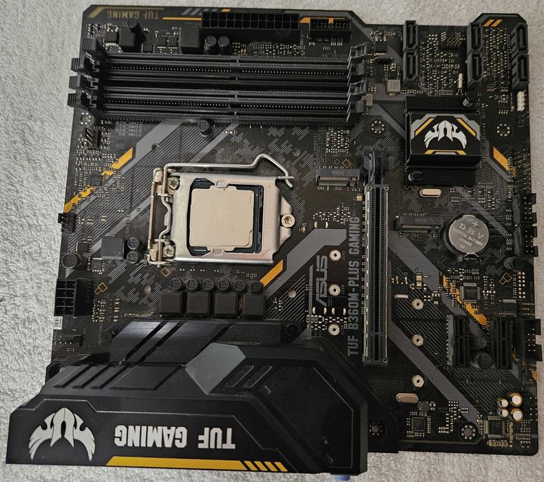 kit asus tuf b360m plus gaming  procesor intel core  i5 9400f soket 1151v2