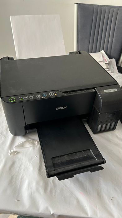 Продам принтер цветной 3/1 м