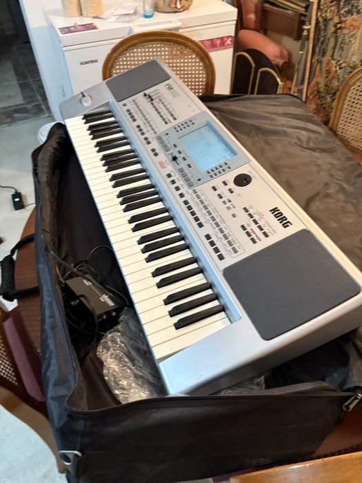 Orga muzicala korg pa 50