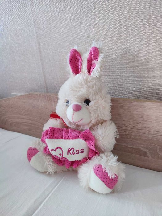 Плюшена играчка зайче - 30см