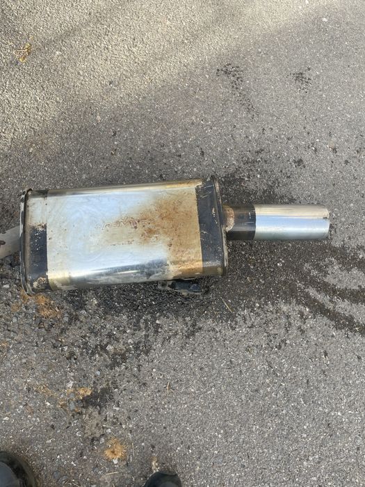 спортно гърне ремус