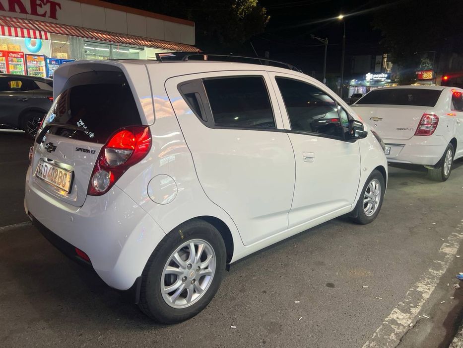 Chevrolet Spark 2022 AT
