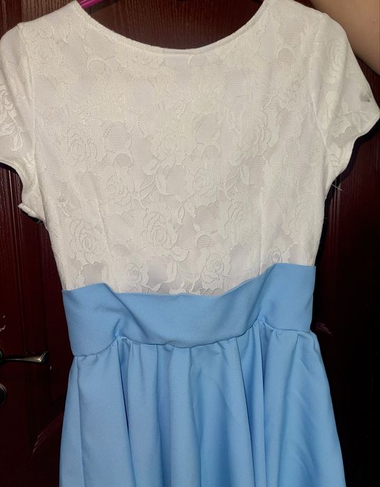 Елегантна дамска рокля