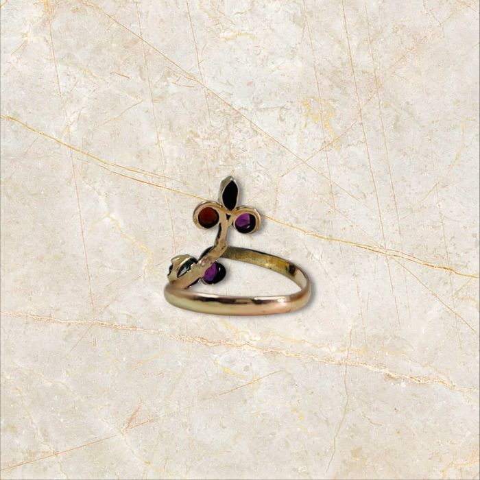 Златен пръстен 14к с ярък ДИАМАНТ 0.25ct, сапфир и рубин