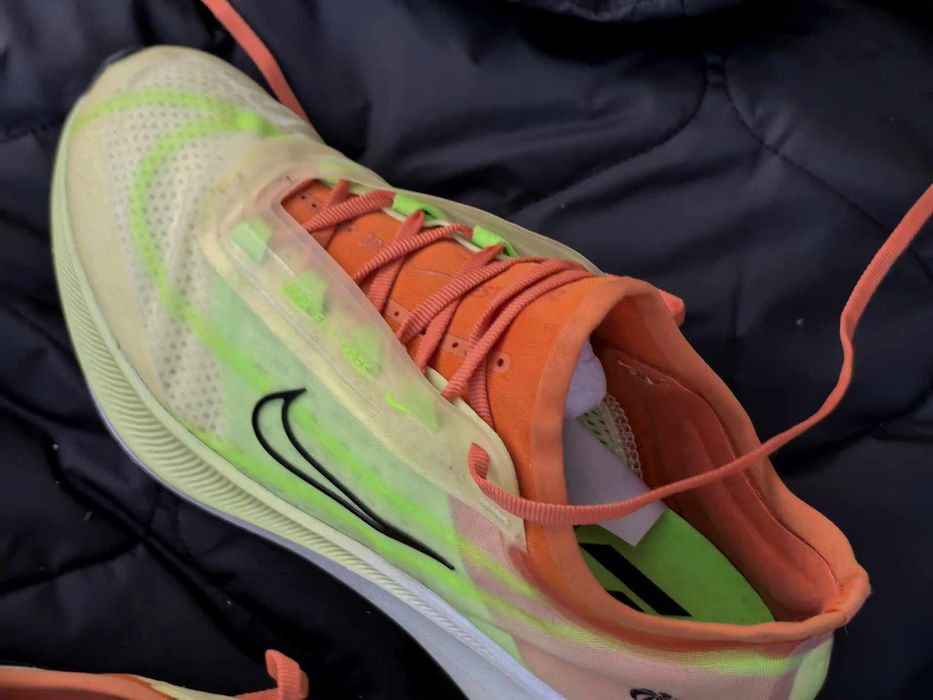 Nike Zoom Fly 3 Rise оригинални дамски сникърси 38,5 номер