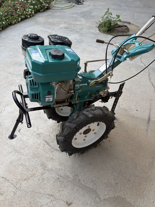 Motoblok mini traktor