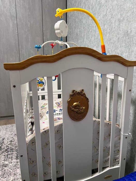 Детский кроват сотилади