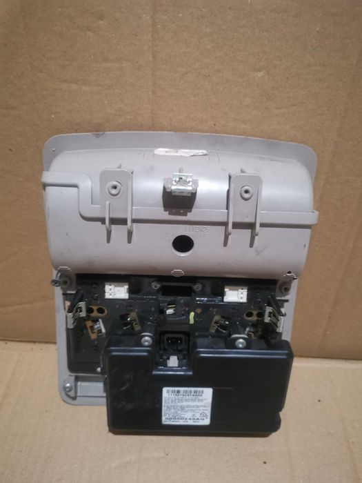 Осветление вътрешно пространство JEEP Commander