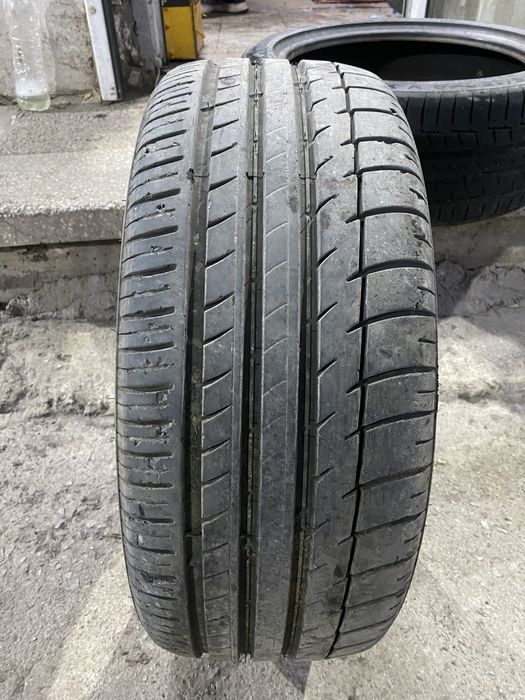 225/40/18 летни гуми перфектни