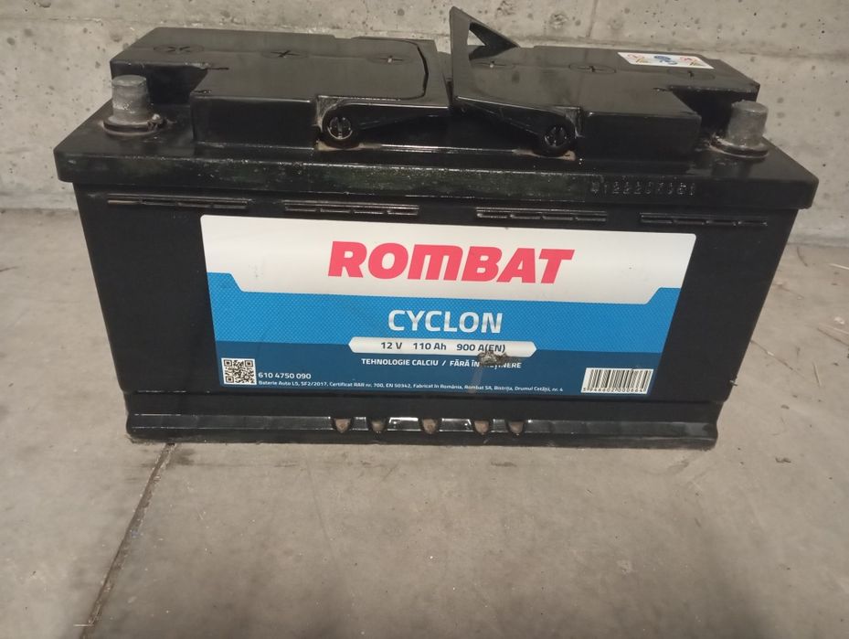 Baterie auto Rombat 110 amperi stare perfectă
