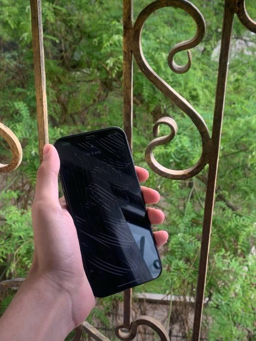 iPhone 12 pro srochno sotiladi