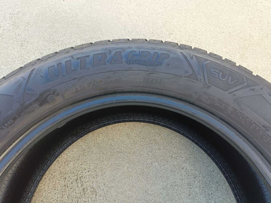 O anvelopa de iarna 255 55 19 goodyear ultragrip performance 7 mm 2024
