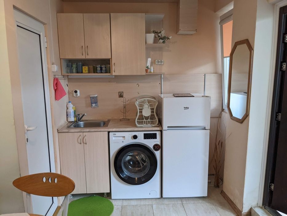 Дава се под наем Едностаен апартамент в Варна, Трошево - 20 кв.м за 168.3 € - Снимка #1