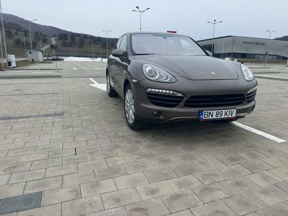 PORSCHE Cayenne 2012 — imagine 3