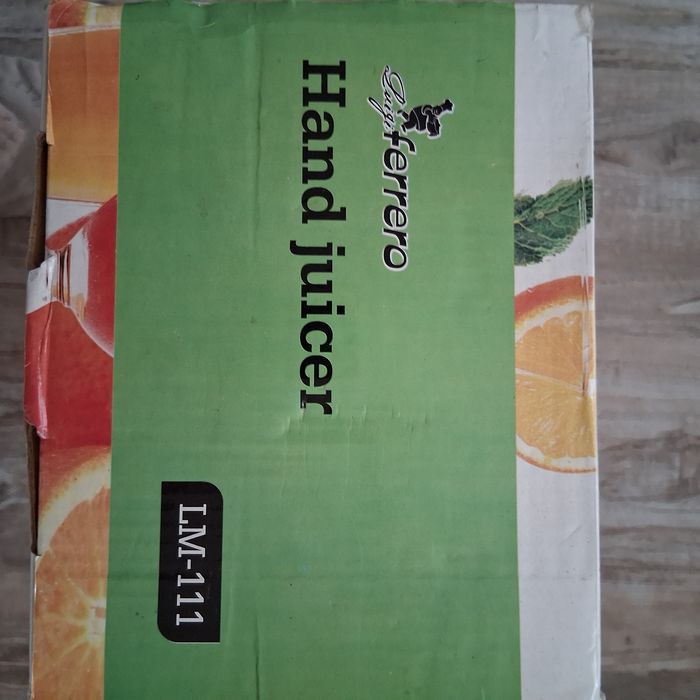 Продавам цитрус преса .