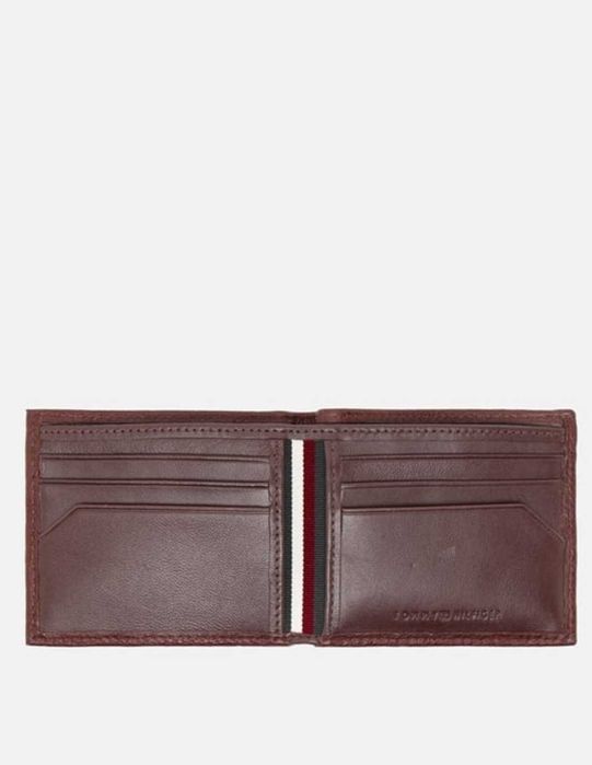 Оригинален комплект Tommy Hilfiger