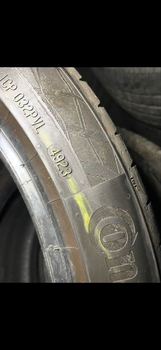 245 40 18 Continental