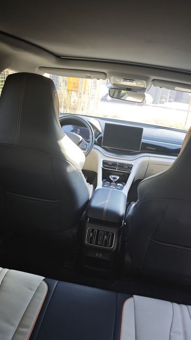 Byd song plus, poziciya 2, rangi oq, toza,