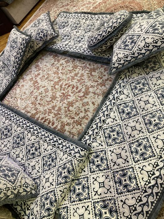 Курпачи 4-метровые, 4 штуки, 4 +2 подушки