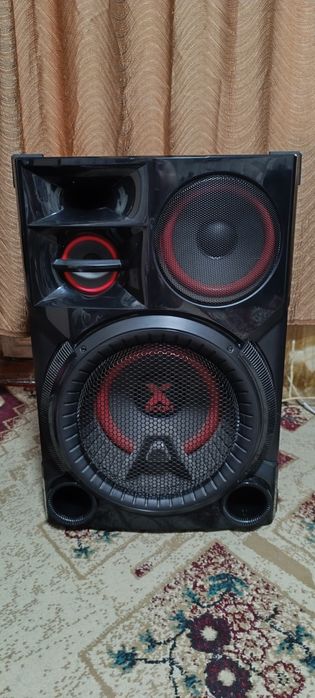 Продам мощную колонку LG XBOOM CJ98