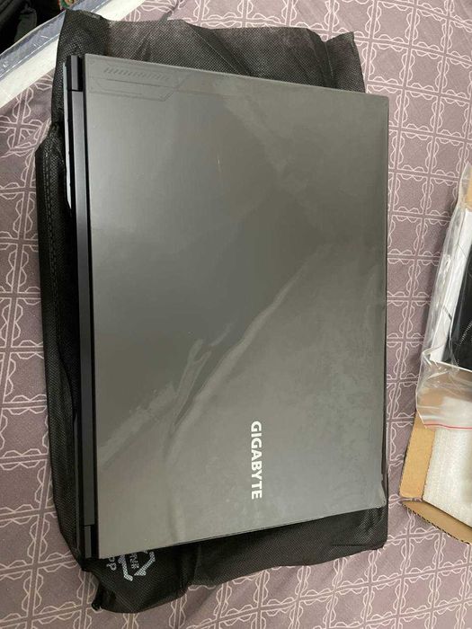 Новый игровой ноутбук GIGABYTE G6 RC56 / RTX 4060 / 16GB DDR5 / 1TB