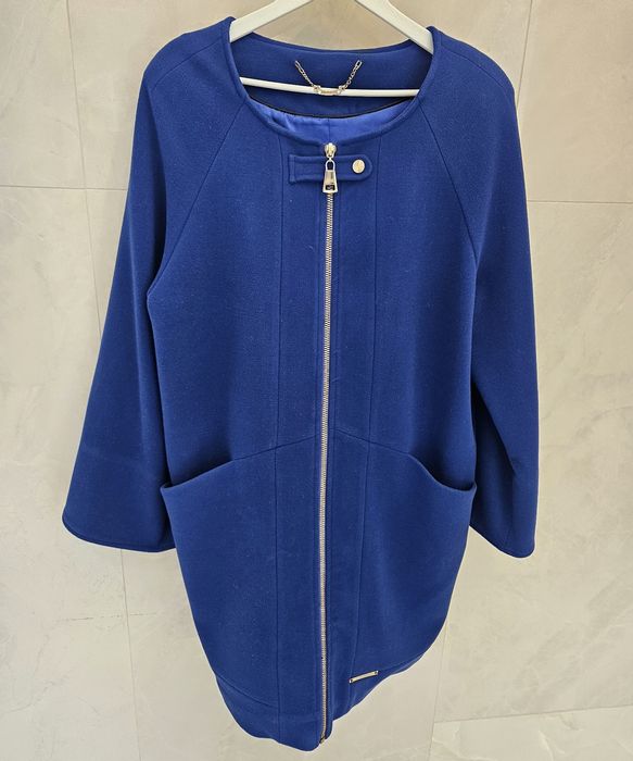 Продам новое эксклюзивное демисезонное пальто 50р. ТУРЦИЯ