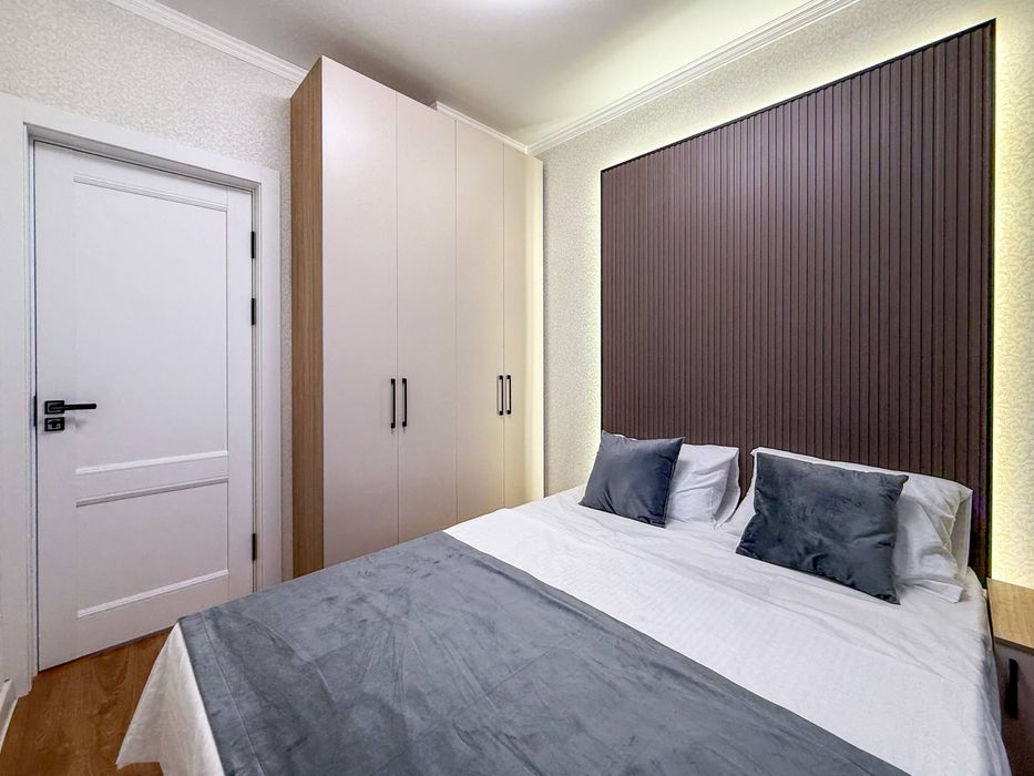 Новомосковская Ул. 1 ком /2/5 Евро