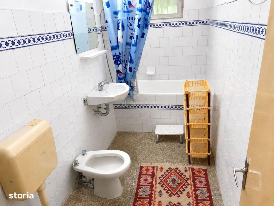 Apartament 4 Camere Etaj 1 cu garaj  si boxa Baia Mare Central